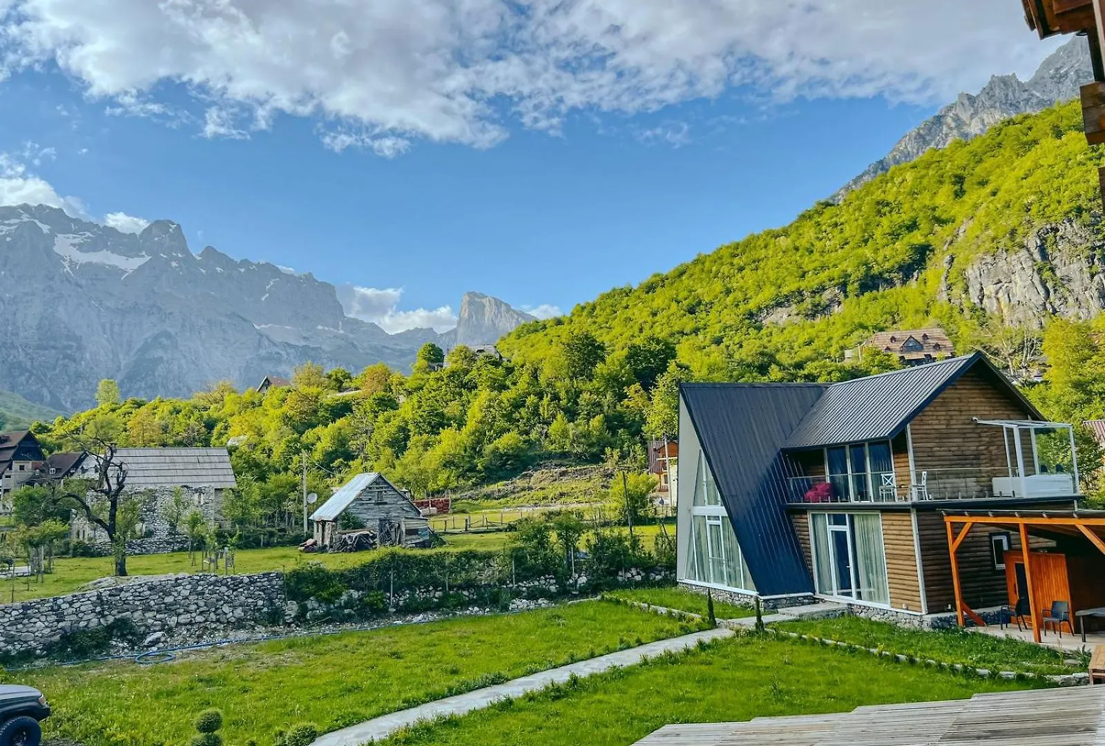 Villa Logu Theth